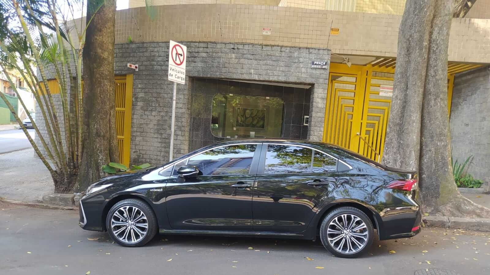 Sedan de luxo com motorista em BH